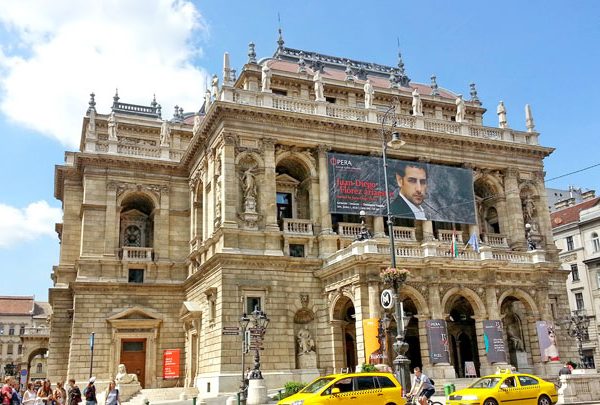 macaristan devlet opera binası