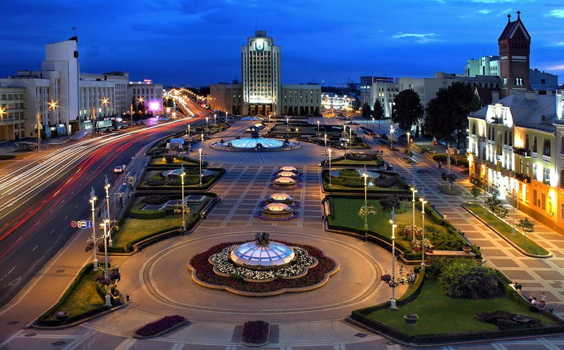 minsk bağımsızlık meydanı